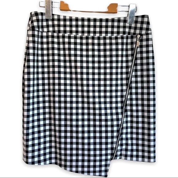 Le Château Asymmetrical Gingham Plaid Zip Detail Skirt - Picture 1 of 6